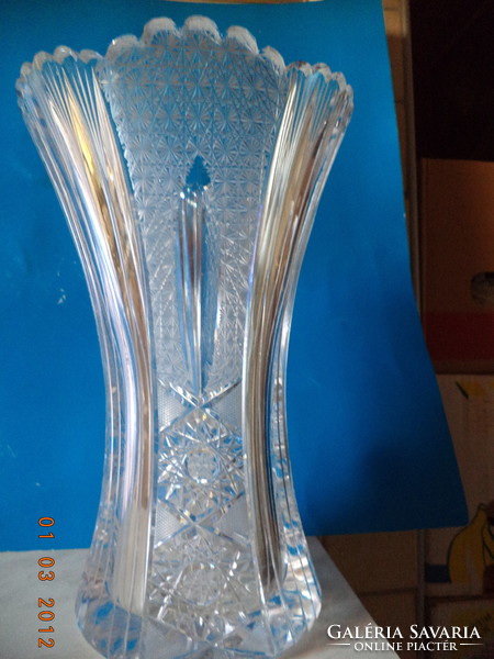 Fan-shaped lead crystal vase! 7.