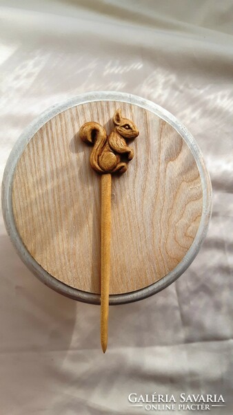 Squirrel pattern hairpin, hair ornament carved from maple wood