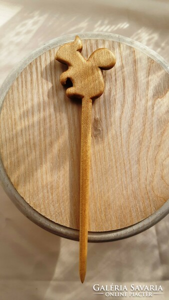 Squirrel pattern hairpin, hair ornament carved from maple wood