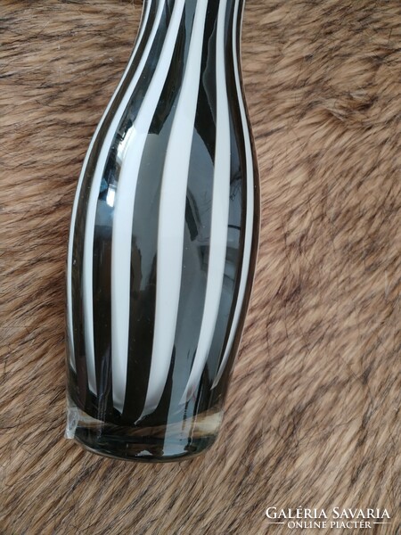 Leonardo - modern üveg váza / zebra csíkos