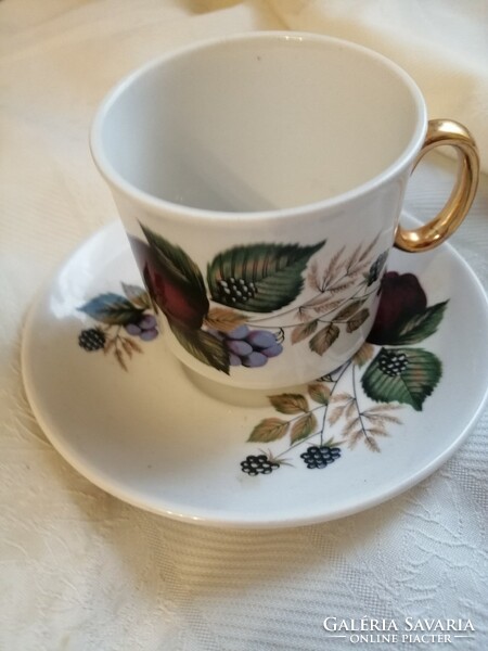 Blackberry teacup is beautiful