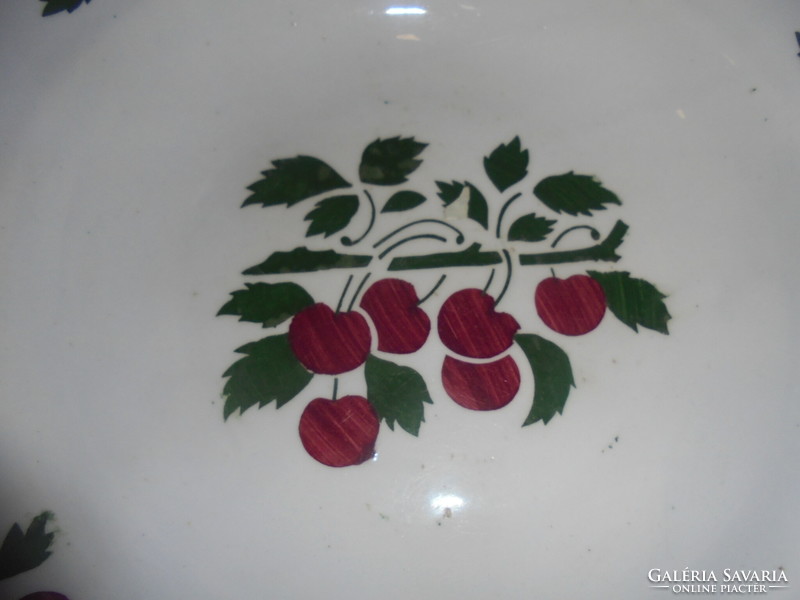 Old Wilhelmsburg cherry pattern wall plate, plate
