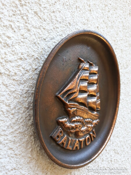 Retro Balatoni  emlék bronz színű falitál