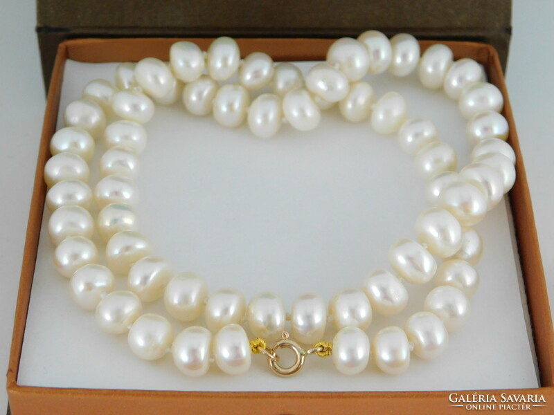 14K gold beautiful pearl necklace