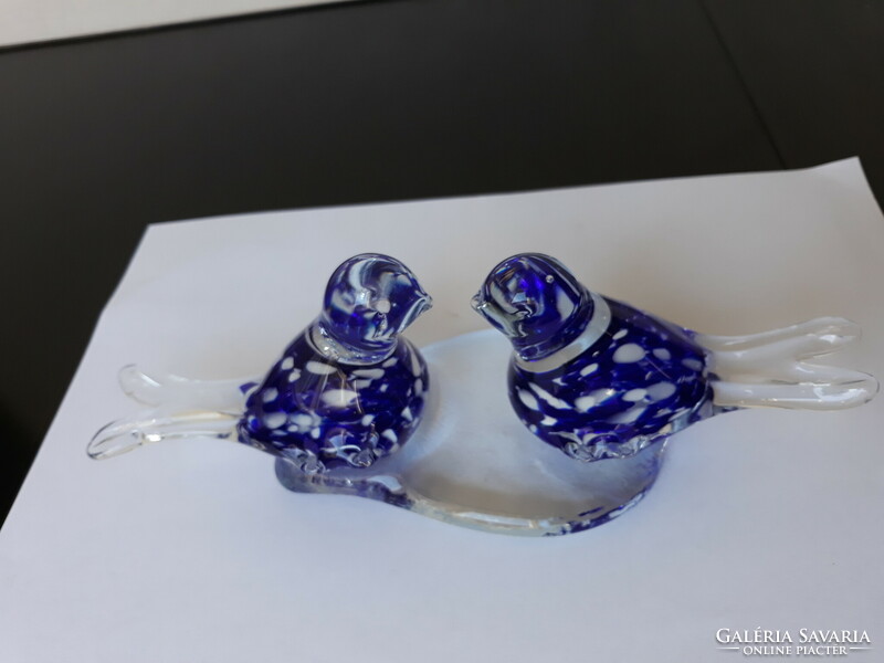 A pair of beautiful Murano glass birds