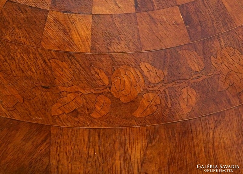 1Q561 antique beautiful neo-baroque three-legged chess inlaid horseshoe round table coffee table