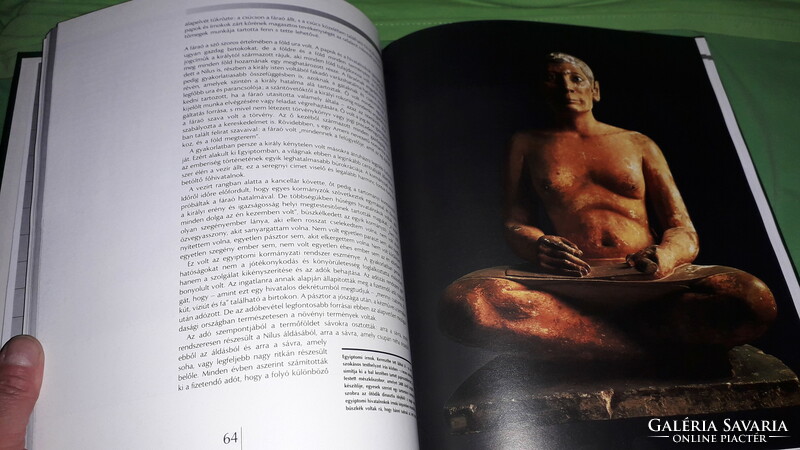 1993.Henry woodhead - the age of the god kings leather bound album book according to pictures danube book