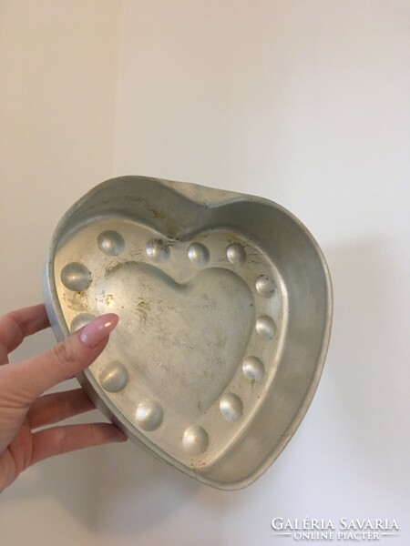 Old baking form - aluminum - heart shape - marked