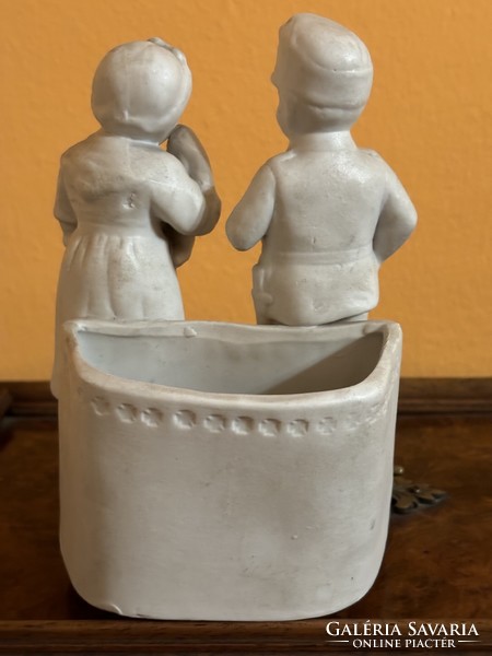 Katona kedvesével - 1. világháborús porcelán figurális tartó