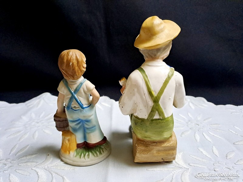 Wine-making grandpa and little boy's grandson, 2 pieces of biscuit porcelain