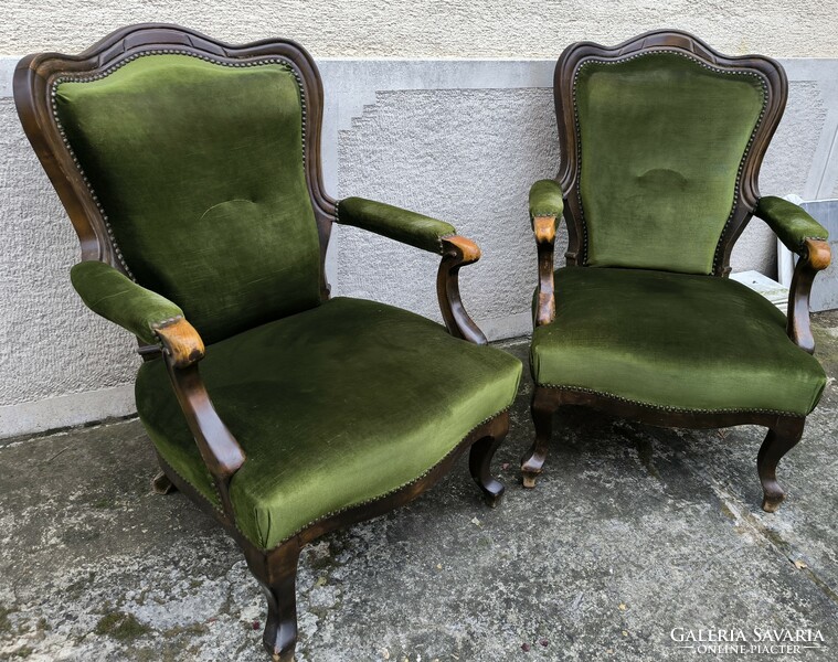 A pair of antique Biedermeier neobaroque armchairs, massive and comfortable. Video