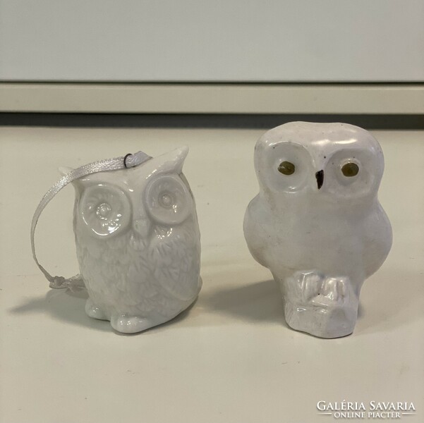 From the owl collection, 2 old white ceramic owl figurines, 5 and 6 cm