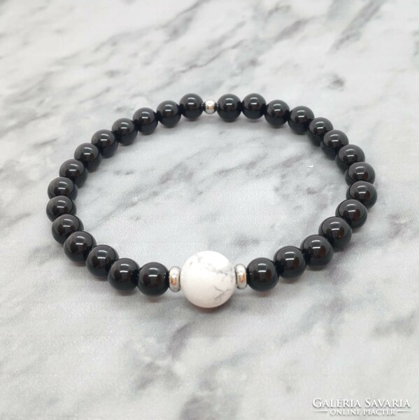 Onyx and howlite mineral bracelet with stainless steel spacer