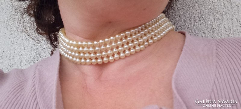 Pearl necklaces from Australia