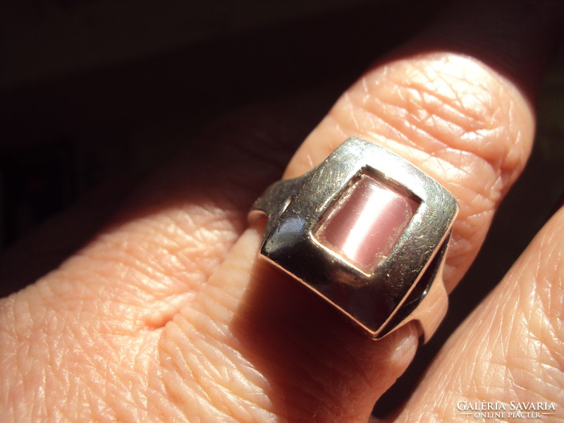 Silver ring with pink cat's eye 18 mm