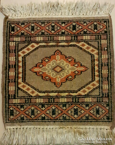Handwoven small wool prayer rug in good condition