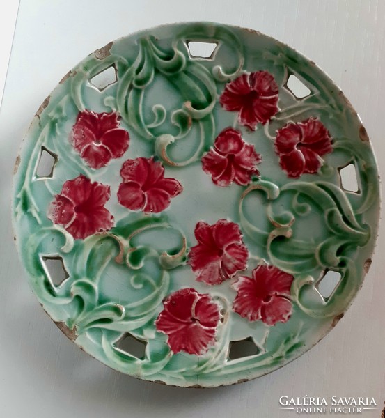 Old marked majolica plate