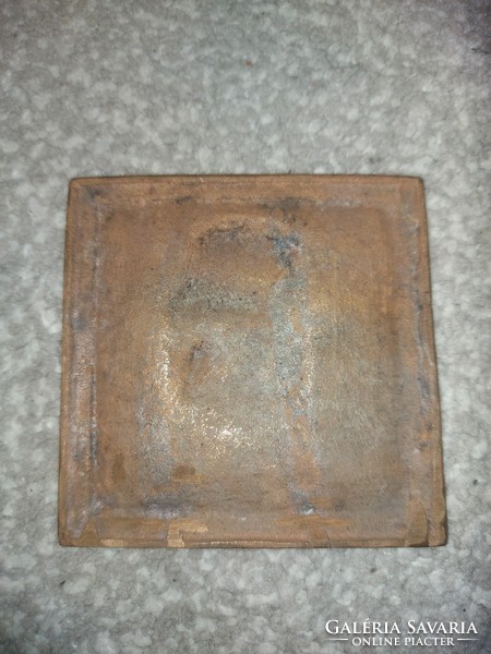 Bronz dombor plakett, jelzéssel, 95 mm, 165 gr