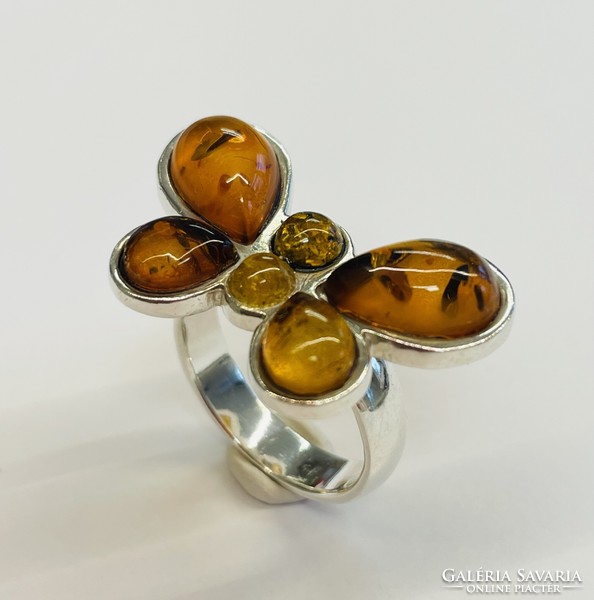 Silver ring with amber stone 57m