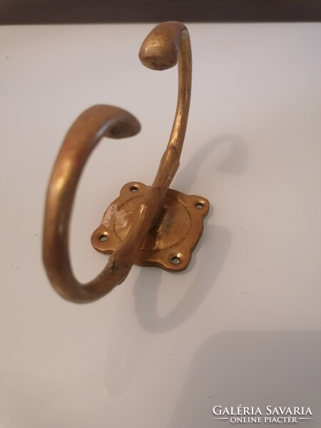 Copper hanger