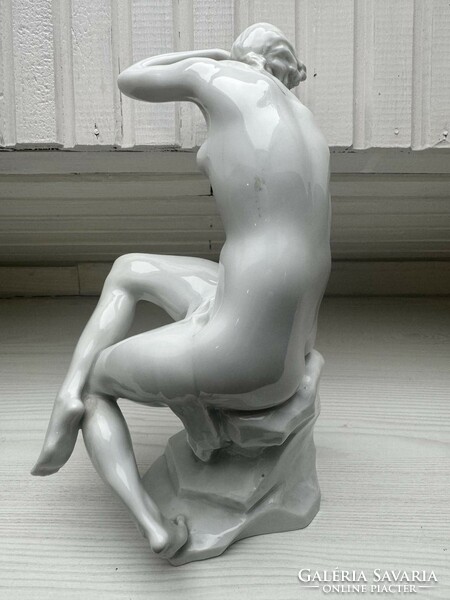 Porcelain figurine Herend, end of the 1930s, perfect with løringz signature