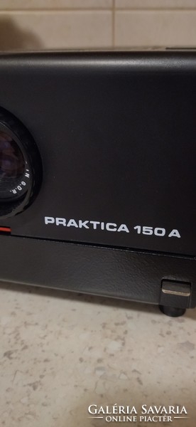 Pentacon praktica 150 is the slide projector