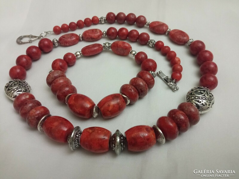 Semi-precious stone - coral set, almost all jewelry is engraved!!!!!
