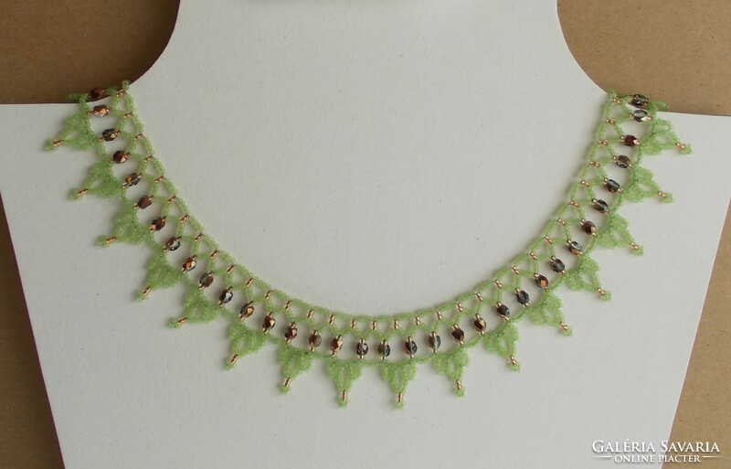 Unique handcrafted fashion jewelry - pearl necklace