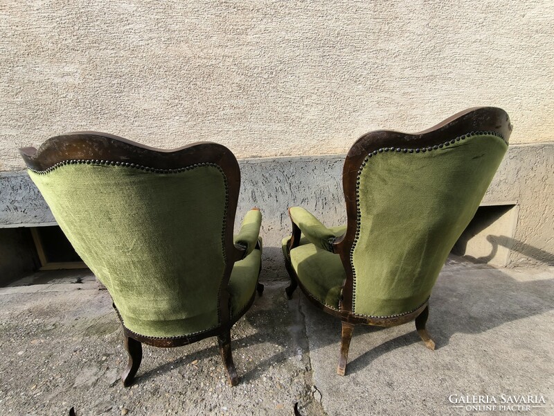 A pair of antique Biedermeier neobaroque armchairs, massive and comfortable. Video
