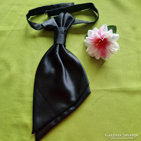 Wedding nyd01 - black satin tie + decorative handkerchief