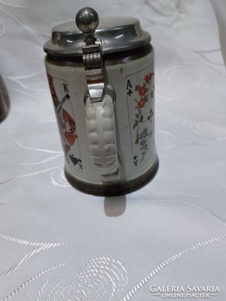 Card-patterned ceramic beer mug with lid