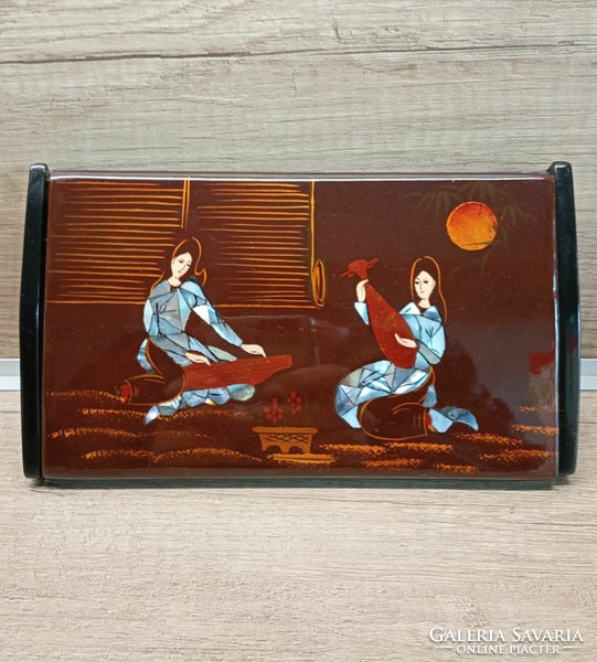 Japanese lacquer box. French art deco style.