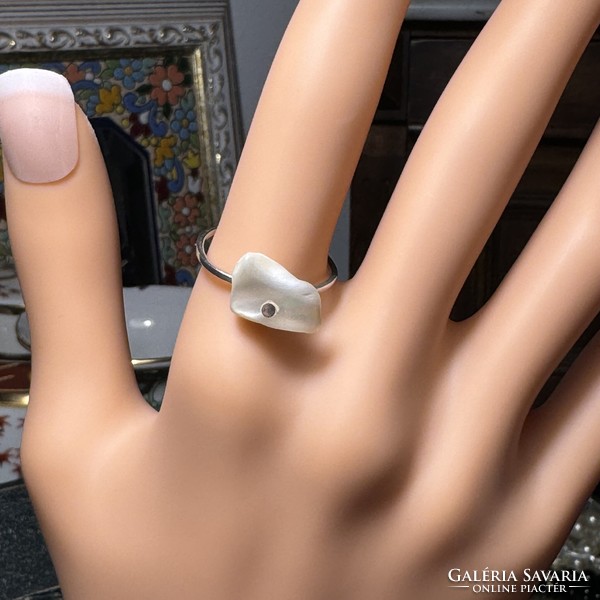 925 ezüst gyűrű Gyöngyház köves finom vékony ezüst gyűrű, kísérő gyűrű 7,5 méret/átmérő: 17,5 mm