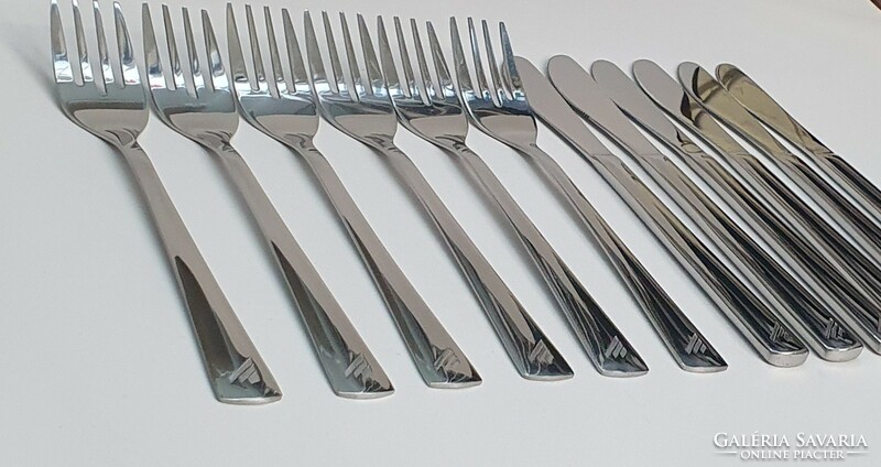 Malév first class knife + fork 12-piece package.