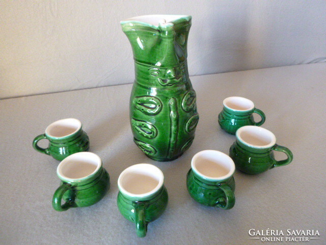 Miska pitcher set.