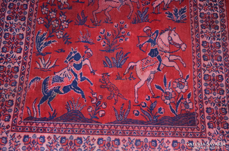 Hunter motif wall protector / tapestry