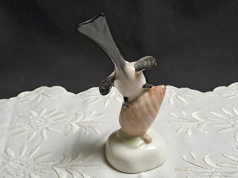 Aquincum porcelain primrose bird resting on a cone 15 cm