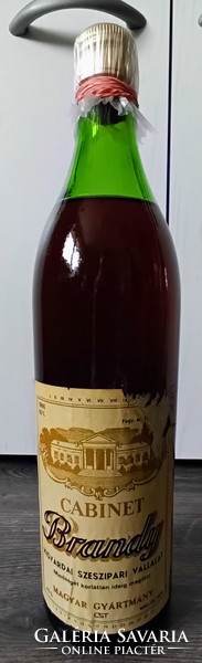 Cabinet Brandy 1986, szép, bontatlan 0,7 Liter / 40% Ritkaság