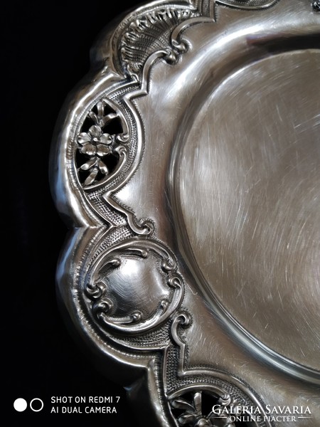 Antik ezüst (833) portugál háromlábú rokokó kináló tálka (83,-gr.)