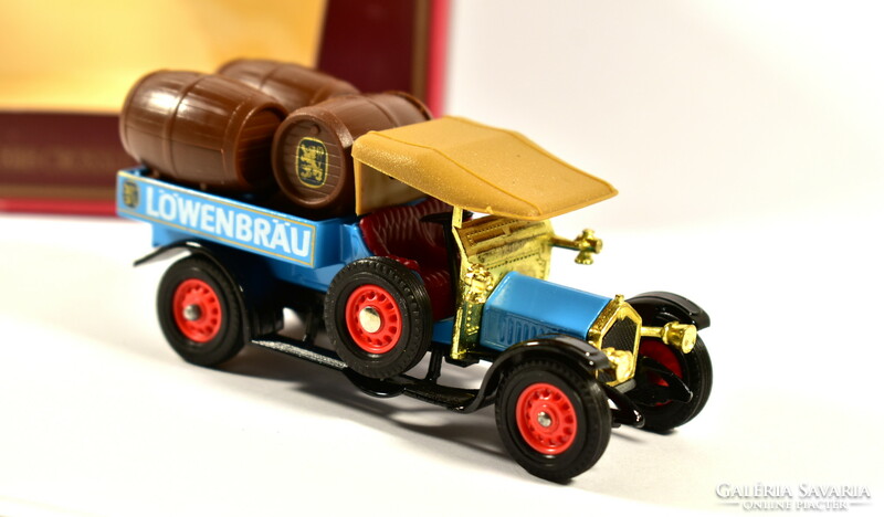 Löwenbrau 1918 truck! Tip-top matchbox in its original box from 1973!