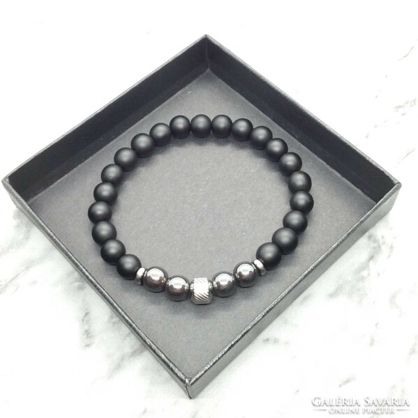 Matte onyx and hematite mineral bracelet with stainless steel spacer