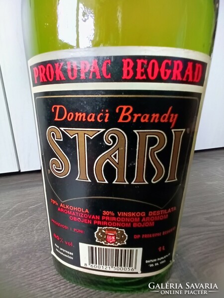 Stari Brandy szép állapotban, bontatlan, 1 Liter / 40%