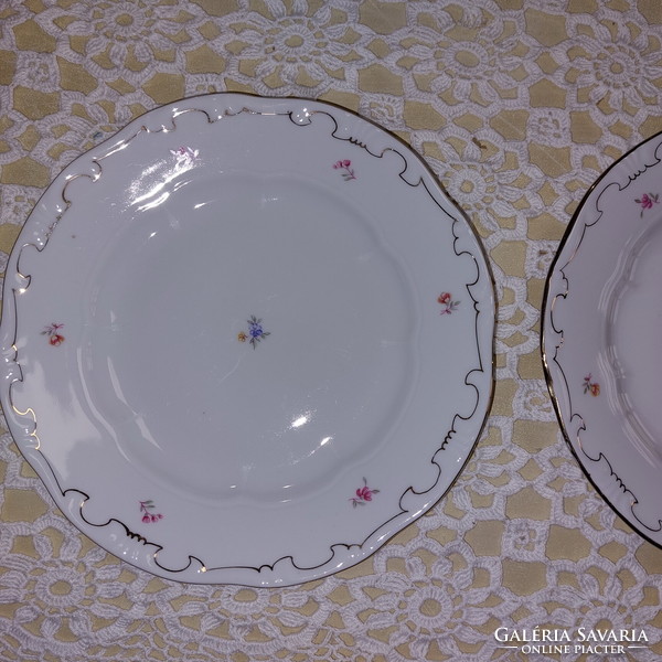 Zsolnay porcelán, kedvelt kisvirágos süteményes tányérok