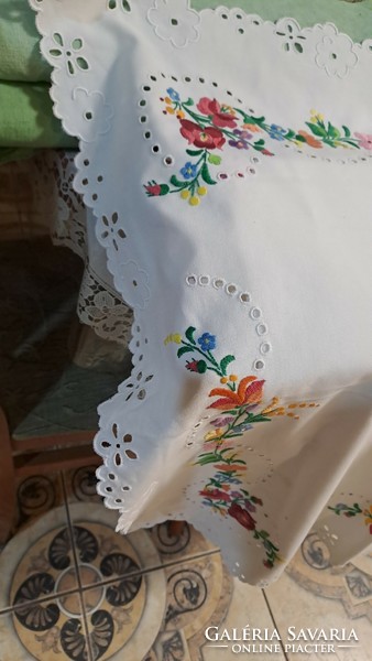 Kalocsai embroidered tablecloth