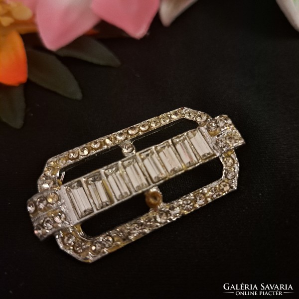 Old silver-plated zircon stone brooch, 4 cm