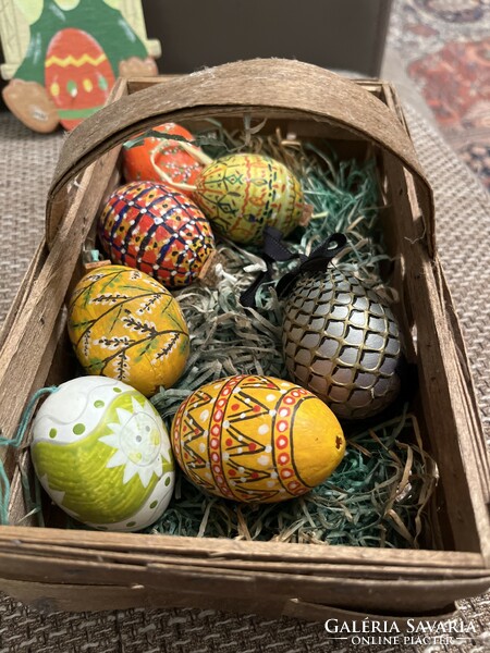 Kézzel, igényesen festett húsvéti (tyúk)tojások. Egyedi minden darab!