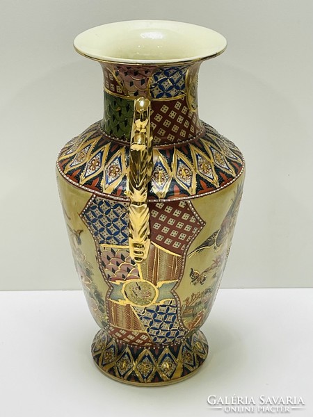 Chinese vase with bird of paradise pattern