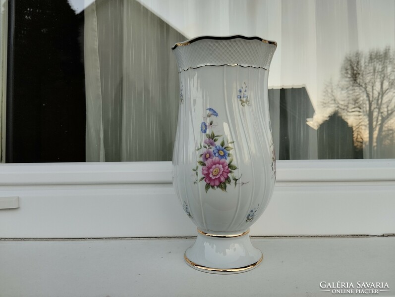 Hollóházi porcelán virágos váza