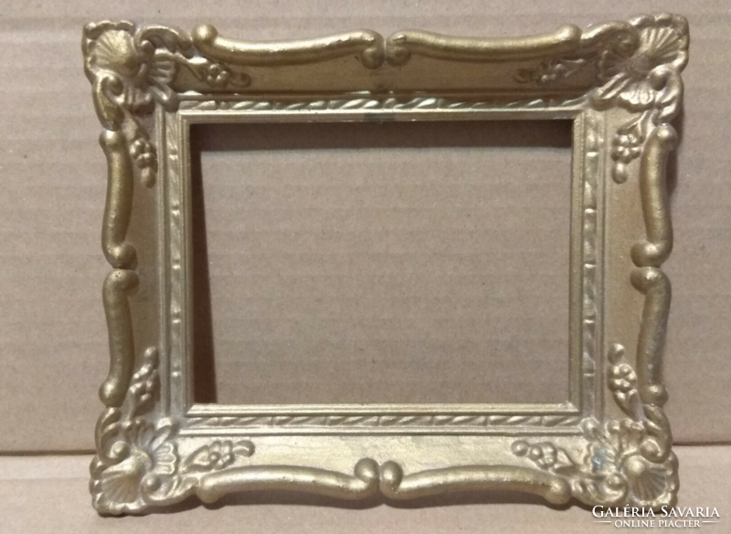 Blondel style plastic picture frame (nest size 15 x 10 cm)