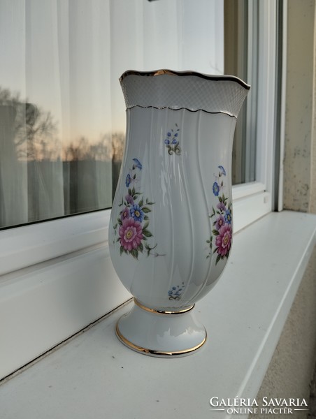 Hollóházi porcelán virágos váza